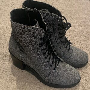 Stylish Gray Women's Ankle Boots